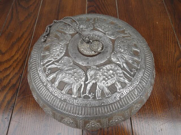 Sterling Silver Antique Indian Paan Dan Box A2959