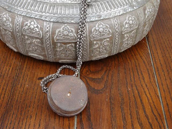 Sterling Silver Antique Indian Paan Dan Box A2959