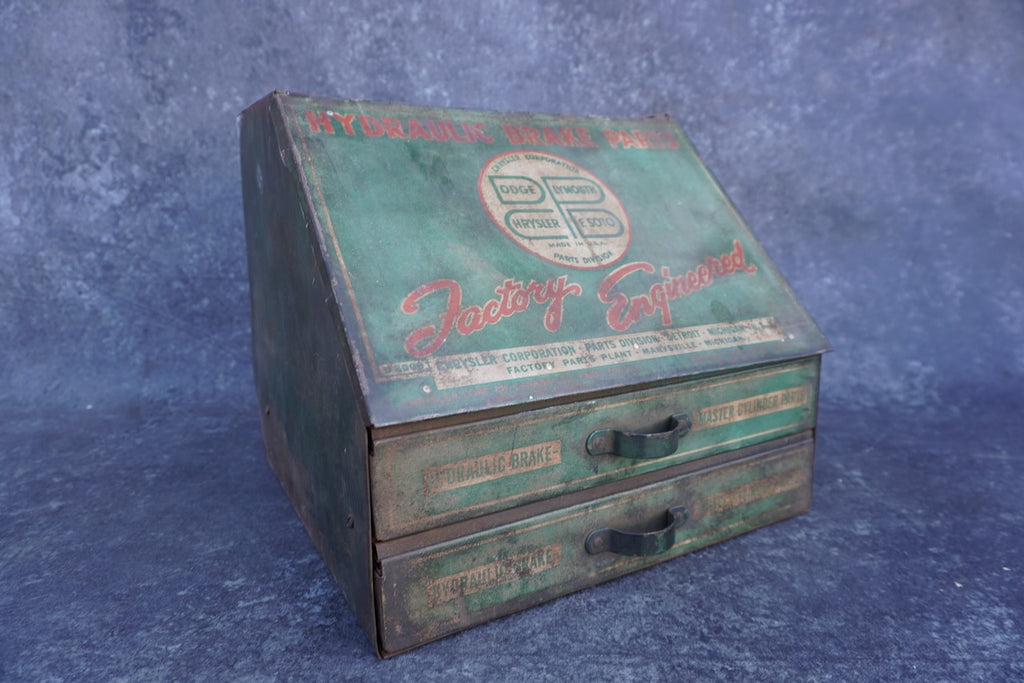 Chrysler Corp Hydraulic-Breaks Box A3318