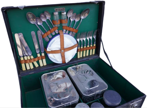 Ford Dealer/Chief Gasoline Promotional Give-Away "Universal" Picnic Box 1940 A3320