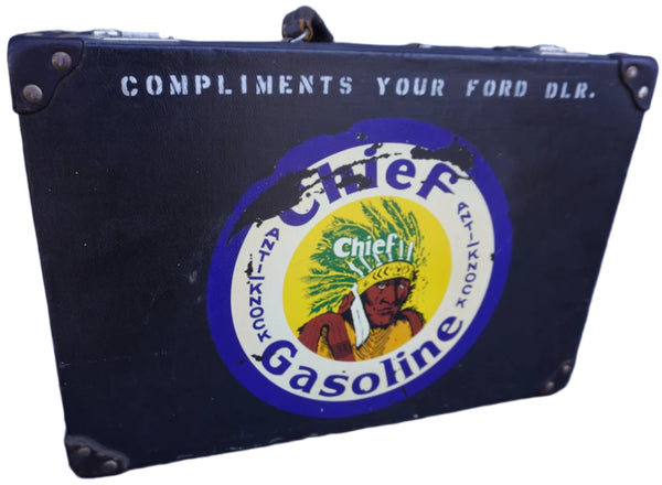 Ford Dealer/Chief Gasoline Promotional Give-Away "Universal" Picnic Box 1940 A3320