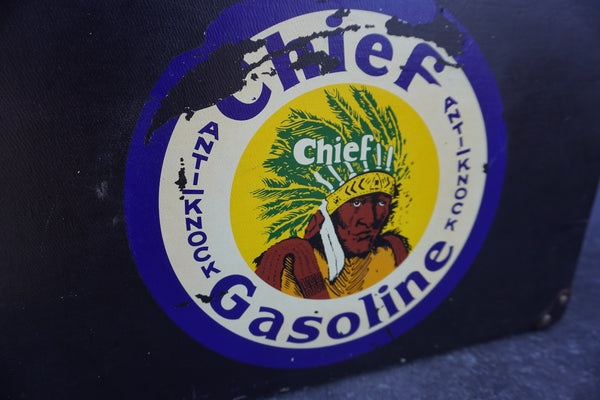 Ford Dealer/Chief Gasoline Promotional Give-Away "Universal" Picnic Box 1940 A3320