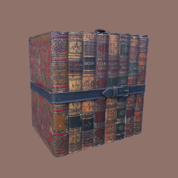 Huntley & Palmers Vintage Biscuit Tin: Finely Bound Books Strapped Together Trompe l'Oeil A3351