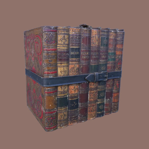 Huntley & Palmers Vintage Biscuit Tin: Finely Bound Books Strapped Together Trompe l'Oeil A3351