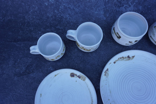 Otto and Vivika Heino Stoneware Service for 4 CA2551