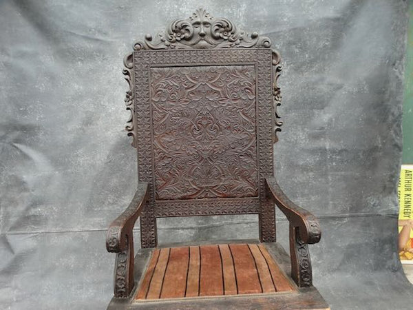 19th Century Outlaw Cowboy Throne in Hand-Tooled Buffalo Hide c.1870 F2438