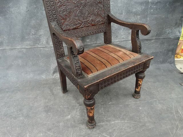 19th Century Outlaw Cowboy Throne in Hand-Tooled Buffalo Hide c.1870 F2438