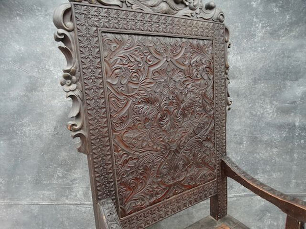 19th Century Outlaw Cowboy Throne in Hand-Tooled Buffalo Hide c.1870 F2438