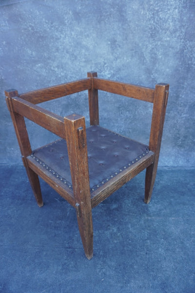 Arts & Crafts Mission Cube Chair In Fumed Oak F2537