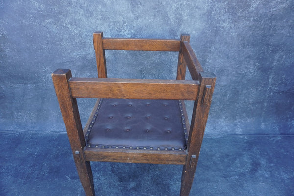 Arts & Crafts Mission Cube Chair In Fumed Oak F2537