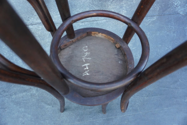 Pair of Thonet Chairs, style No. 14, c.1860 F2697