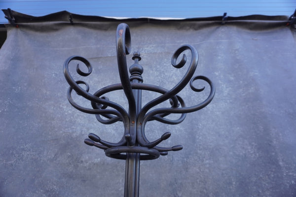 Spectacular Thonet Bentwood Coat Rack No. 1 1904 F2728