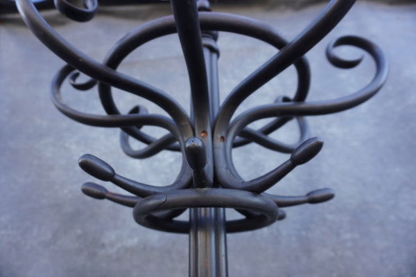 Spectacular Thonet Bentwood Coat Rack No. 1 1904 F2728