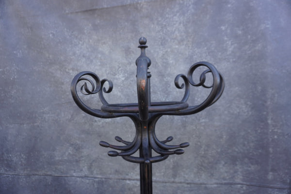 Spectacular Thonet Bentwood Coat Rack No. 1 1904 F2728