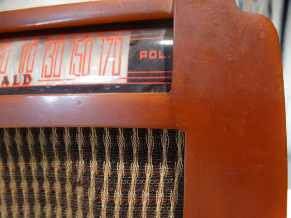 DeWald Dark Butterscotch Catalin Bakelite Radio