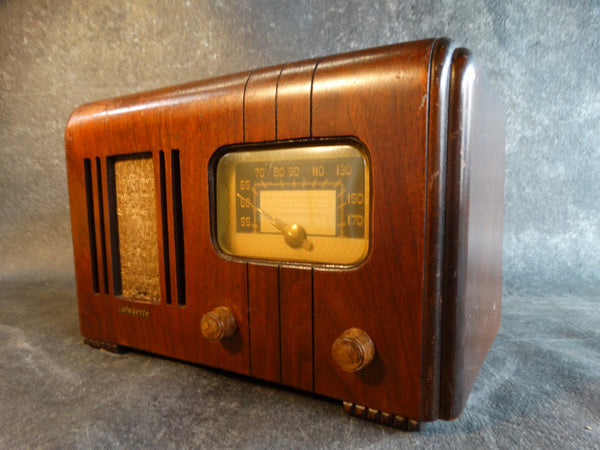 Vintage Lafayette Wooden Radio D90 A2399