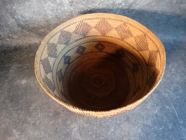 Yokuts Basket - Diamond Pattern A2793