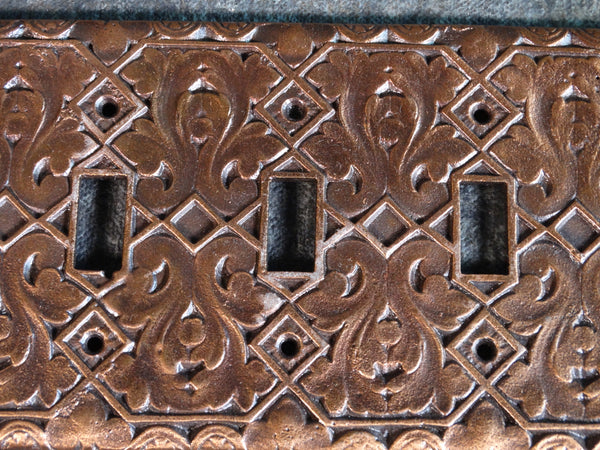 American Art Metal Works 5-Gang Switch Plate A2899