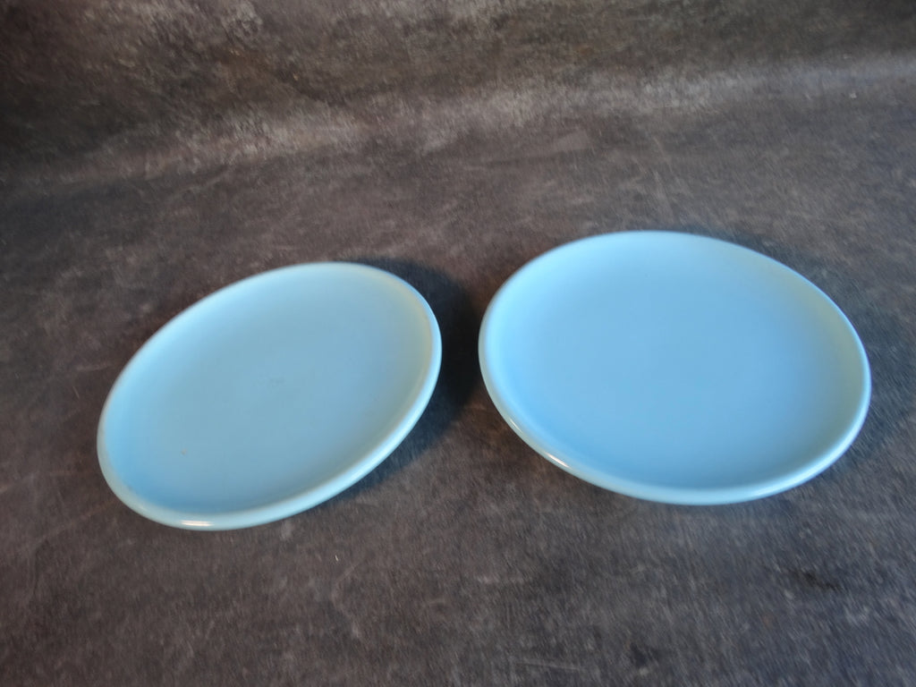 Catalina Island Rolled Edge White Clay Plates C581
