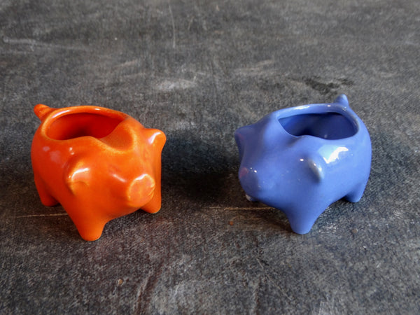 Stangl Pottery Pig Ashtray in Orange CA2383