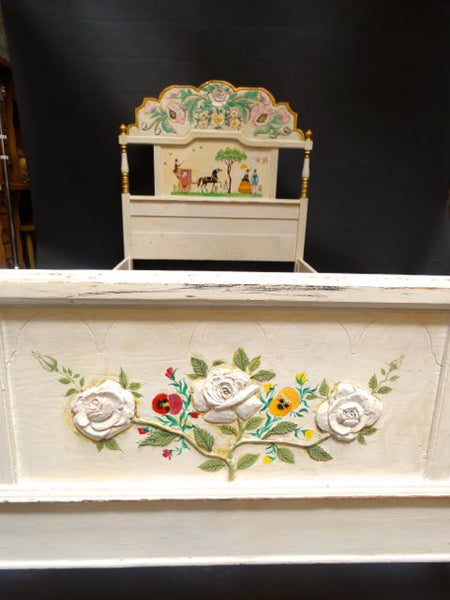 Salvador Corona Single Bed