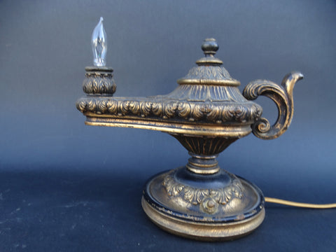 Aladdin Lamp with Flickering Bulb