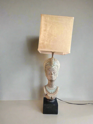 Reglor of California Mid-Century Nefertiti Lamp with Period Shade L729