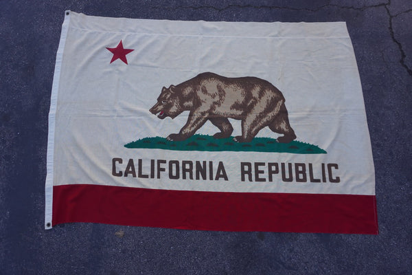 Vintage California Flag/Sign Canvas Litho 1950s A3035