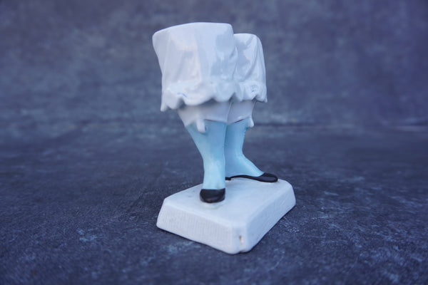 German Porcelain Bloomers Pen-or-Pin-Holder A3046