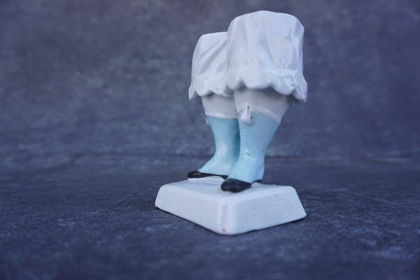 German Porcelain Bloomers Pen-or-Pin-Holder A3046