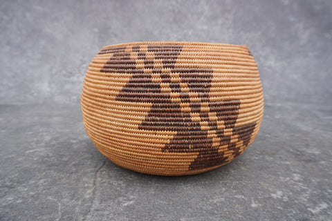 Maidu Medium Sized Basket A3078