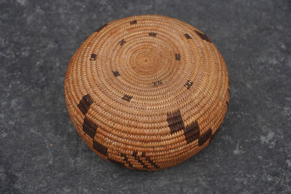 Maidu Tribe Mini Basket A3079