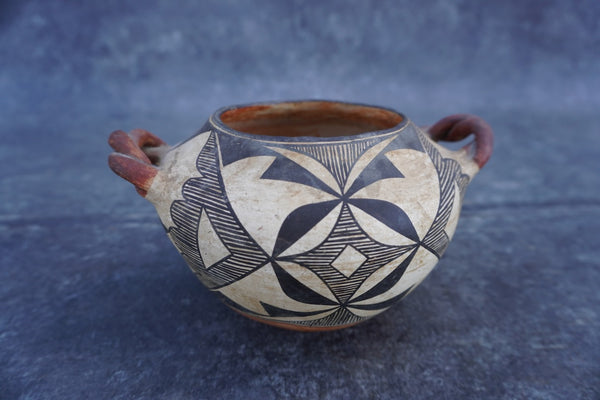 Acoma Pot with Braided Handles A3083