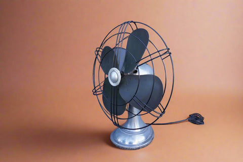 Art Deco Streamline Moderne Fan in Polished Aluminum A3180