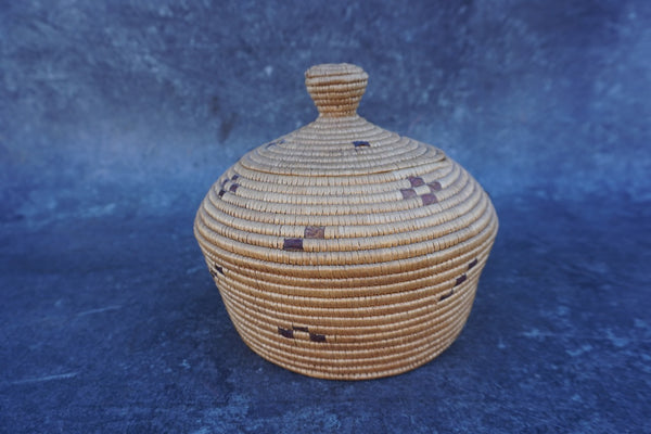 American Inuit Seagrass Basket A3220