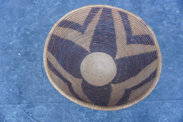 Maidu Negative Space Basket A3295