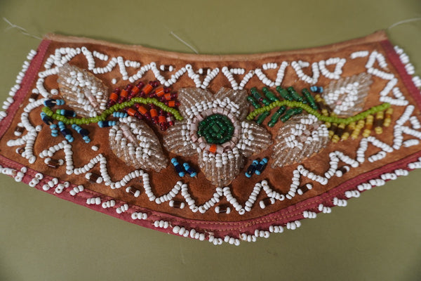 Iroquois Beaded Pad c 1910 A3328