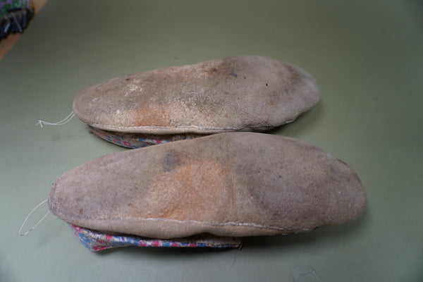 Women's Beaded Mocassins  A3338