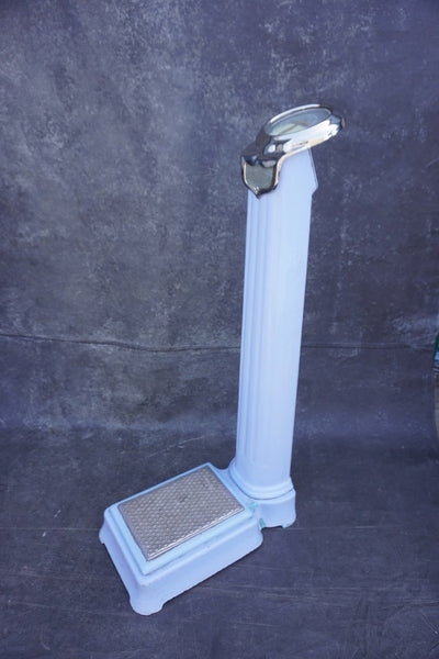 Periwinkle Blue Vintage Coin-operated Standing Scale in Deco Style A3350