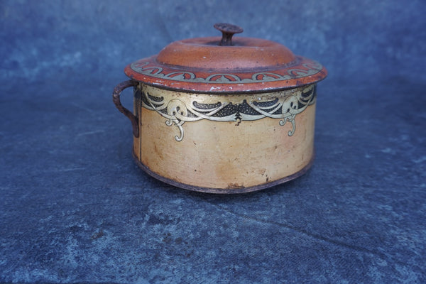 Art Nouveau French Cookie Tin 1905 A3354