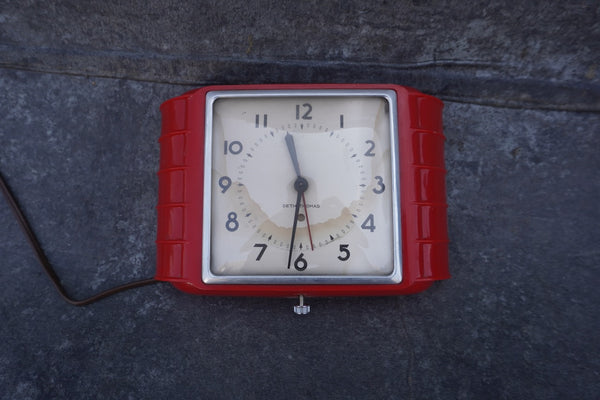 Seth Thomas Red Electric Kitchen Wall Clock c.1930s A3387