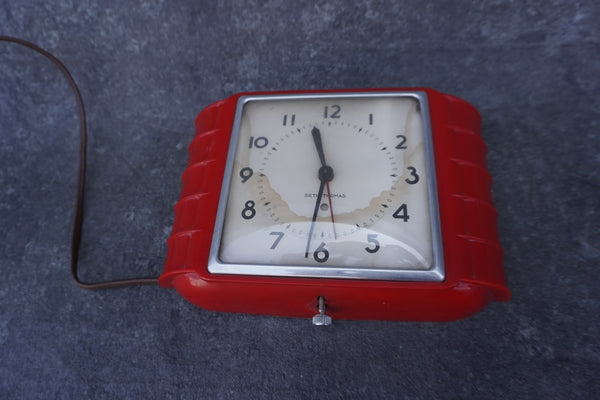Seth Thomas Red Electric Kitchen Wall Clock c.1930s A3387