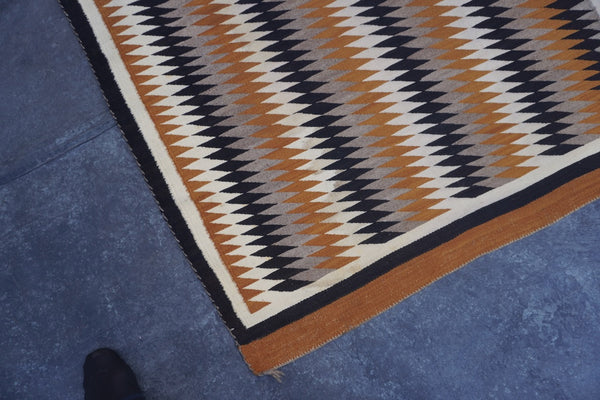 Vintage Diamond Pattern Navajo Rug A3452