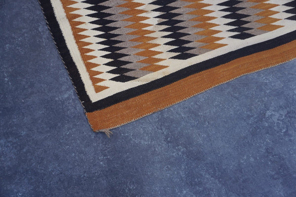 Vintage Diamond Pattern Navajo Rug A3452