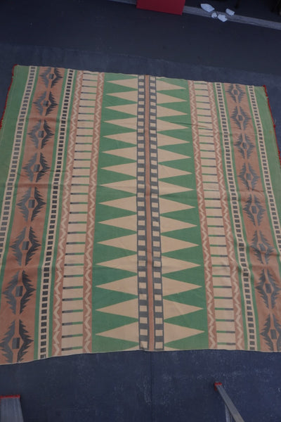 Vintage Green and Beige Beacon Blanket A3455