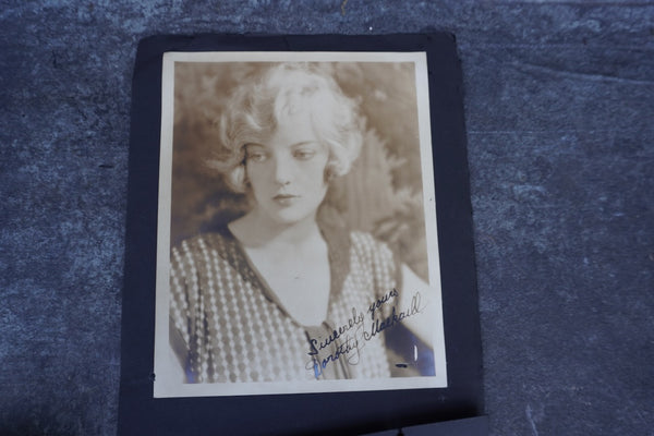 Dorothy MacKaill (1903-1990) - Autographed Hand-Signed Photograph AP1881