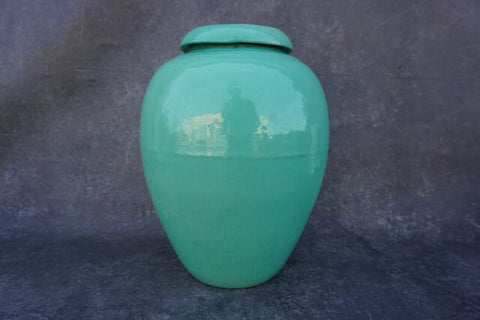 Bauer 16" Oil Jar in Jade Green Early Production - B3258