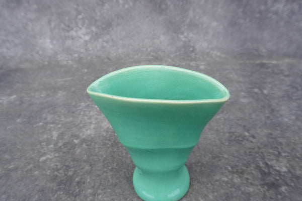 Bauer Matt Carlton Jade Green Fan Vase B3267