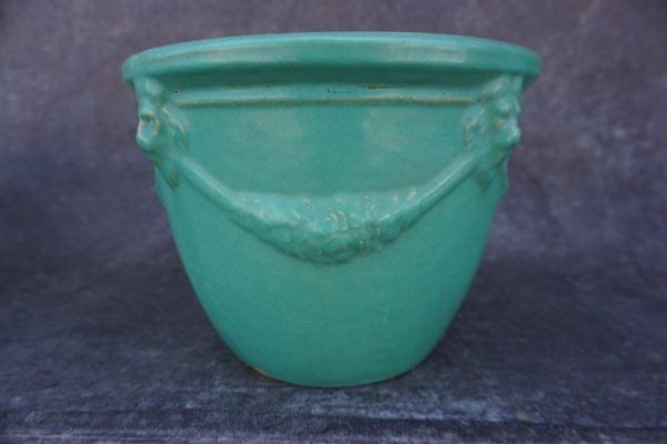 Bauer Neoclassical Glazed Garden Urn in Jade Green B3294