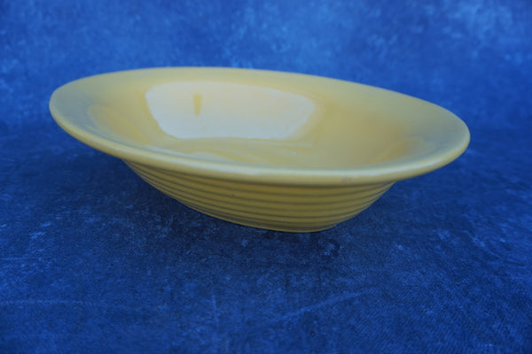 Oval Bauer Vegetable Bowl in Yellow B3311